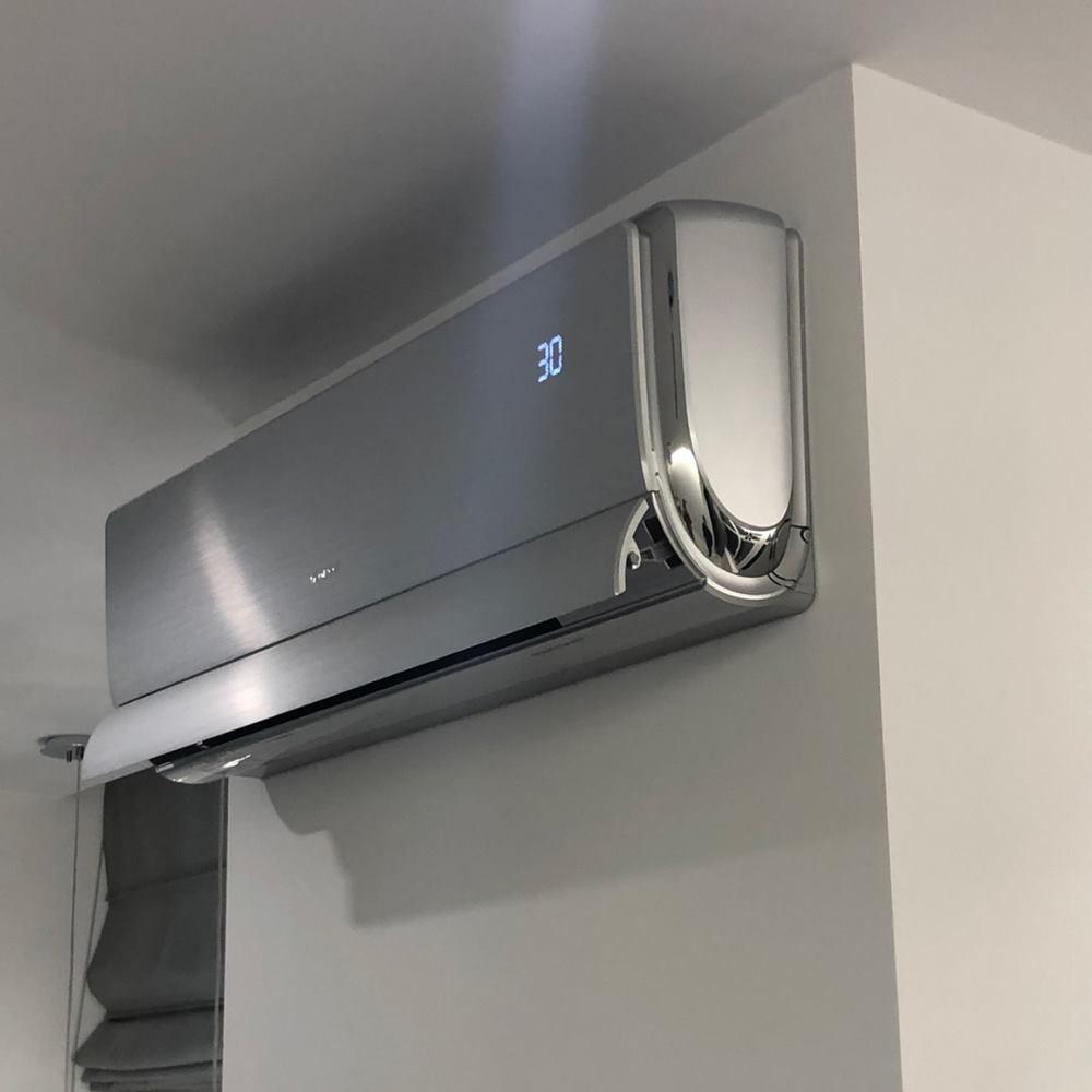 Кондиціонер GREE U-CROWN DC inverter GWH12UB-K6DNA4A  Wi-Fi